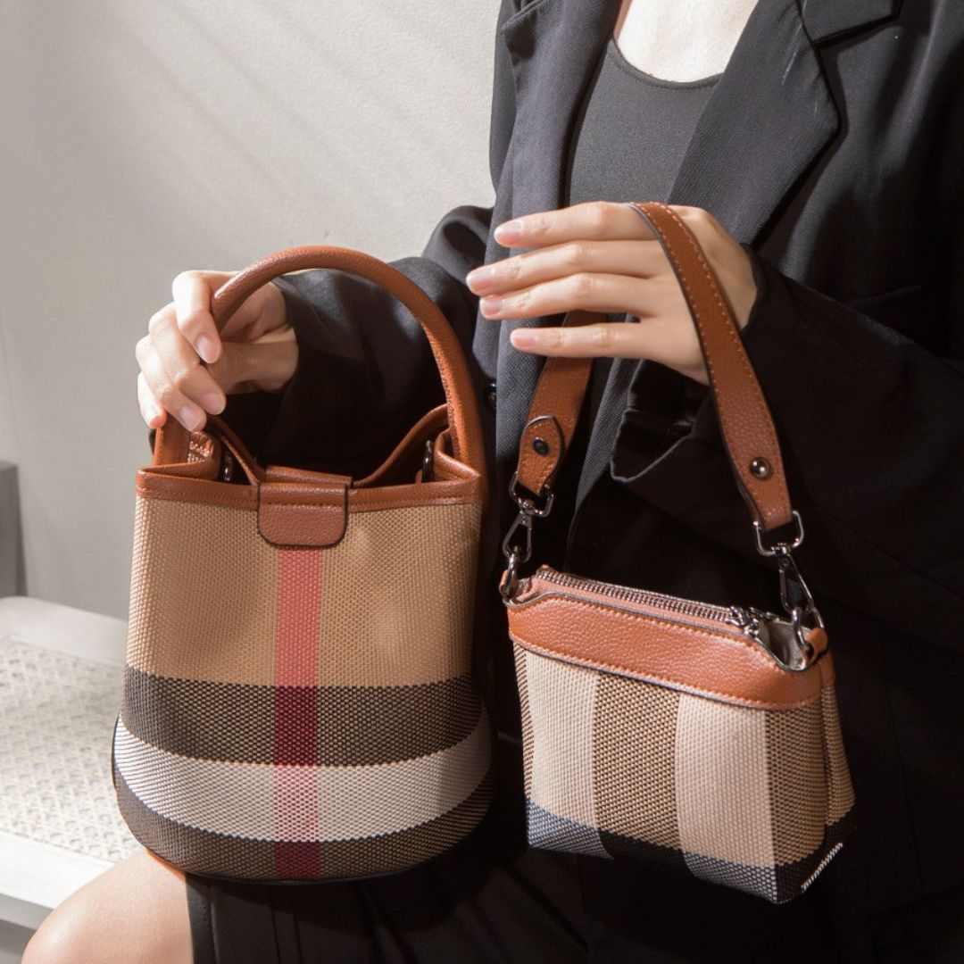 Chant de Rose Handbag
